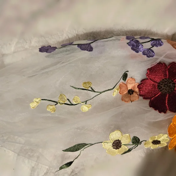 Floral Embroidered Gown Corset Back Size 10 - Picture 8 of 12